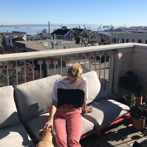 Meet your Posher, Laura